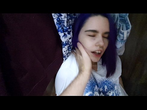 ❤️ Lorg mi mo sis anns a’ chlòsaid agus chuidich i cum ❌  Porno  aig gd.hentaibar.ru ❌️
